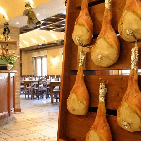 Hotel Willy Gemona del Friuli Exterior photo